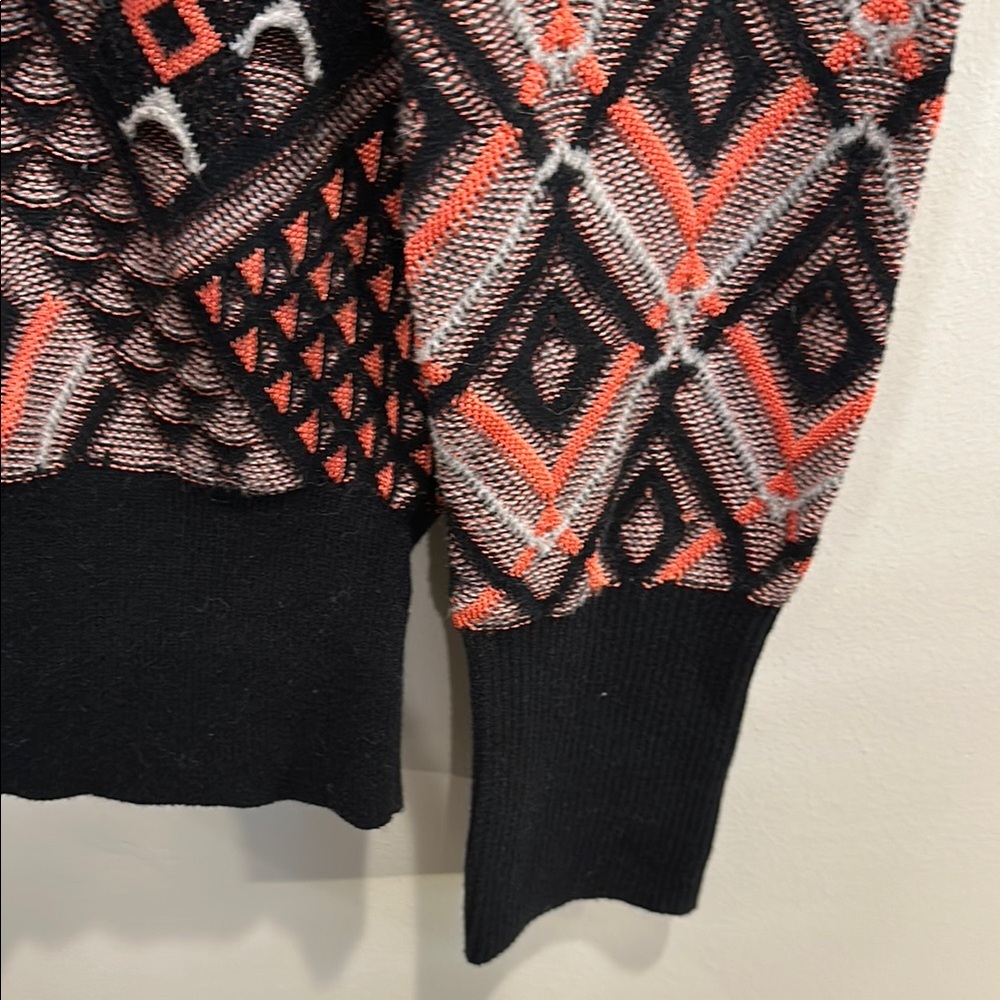 Anthropologie Charlie & Robin Geometric Crew Neck Sweater Black Red Large - Picture 7 of 13